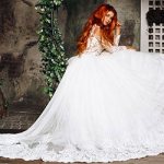 Why does a married woman dream of a wedding dress?